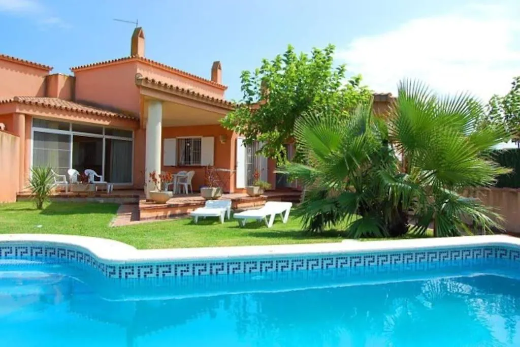 Villa Rosa 2, Casa Con Jardin Y Piscina Privada Riumar